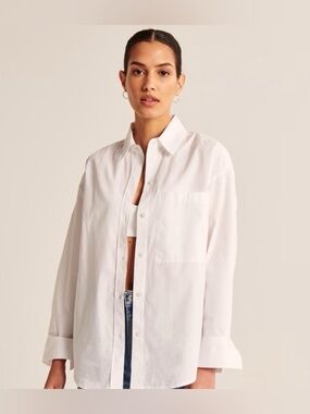 Abercrombie & Fitch Oversized Classic White Button-Up Shirt